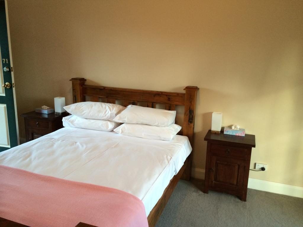 Avon Accommodation - York Room photo
