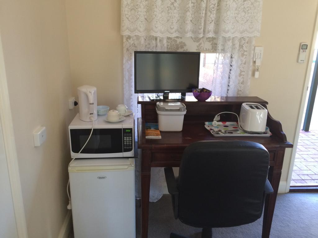 Avon Accommodation - York Room photo